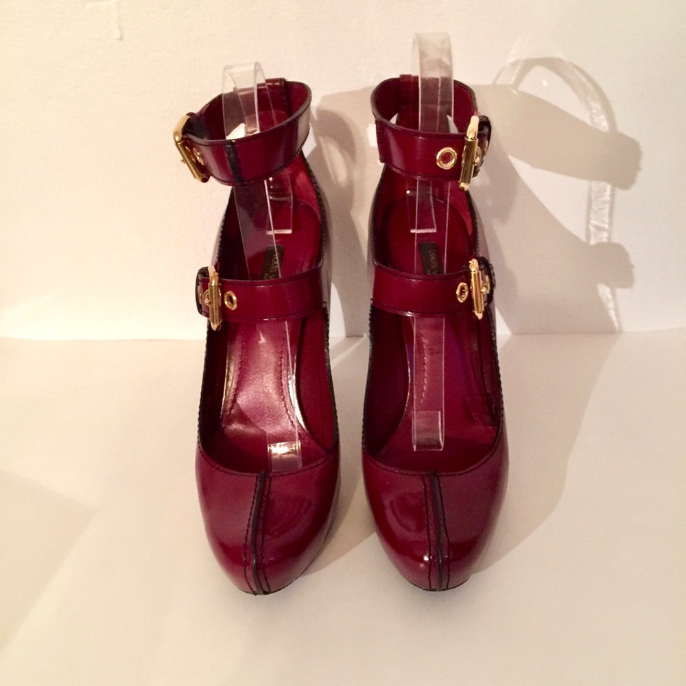 EUC FALL RUNWAY LOUIS VUITTON CALFSKIN TWO-STRAP MARYJANE PUMP - Picture 3 of 7
